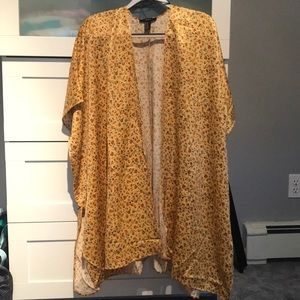 Forever 21 Floral Short Sleeve Kimono